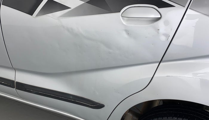 2017 Datsun Redi Go T (O), Petrol, Manual, 48,784 km, Rear left door - Minor scratches