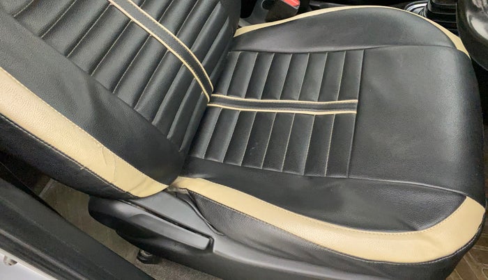 2018 Honda Amaze 1.2L I-VTEC E, Petrol, Manual, 31,422 km, Driver seat - Cover slightly torn