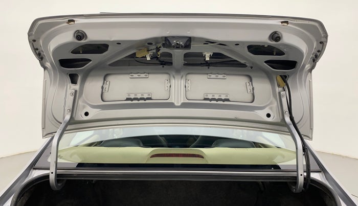 2018 Honda Amaze 1.2L I-VTEC E, Petrol, Manual, 31,422 km, Boot Door Open