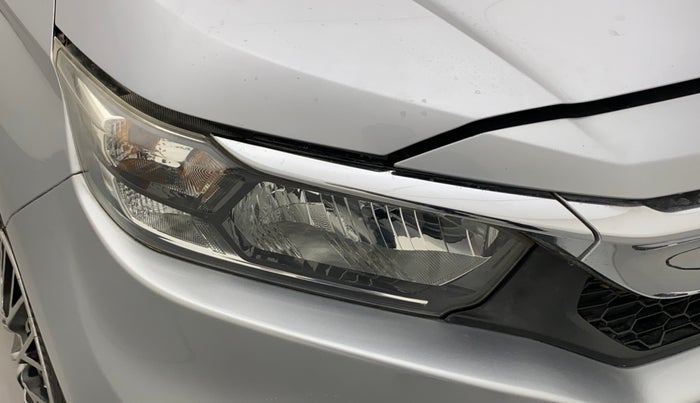 2018 Honda Amaze 1.2L I-VTEC E, Petrol, Manual, 31,422 km, Right headlight - Minor scratches