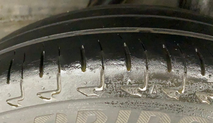 2018 Honda Amaze 1.2L I-VTEC E, Petrol, Manual, 31,422 km, Left Rear Tyre Tread
