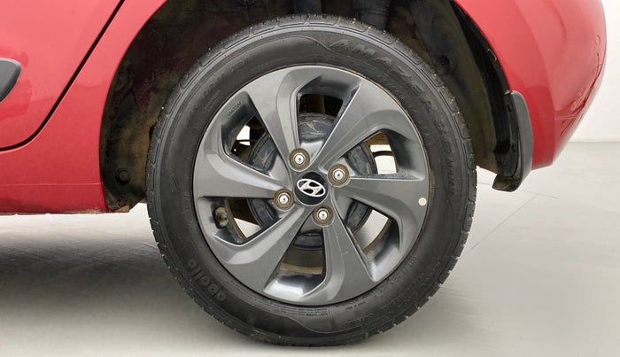 2019 Hyundai Grand i10 SPORTZ DUAL TONE 1.2 VTVT, Petrol, Manual, 10,618 km, Left Rear Wheel