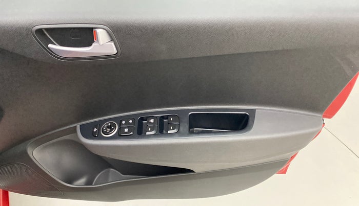2019 Hyundai Grand i10 SPORTZ DUAL TONE 1.2 VTVT, Petrol, Manual, 10,618 km, Driver Side Door Panels Control