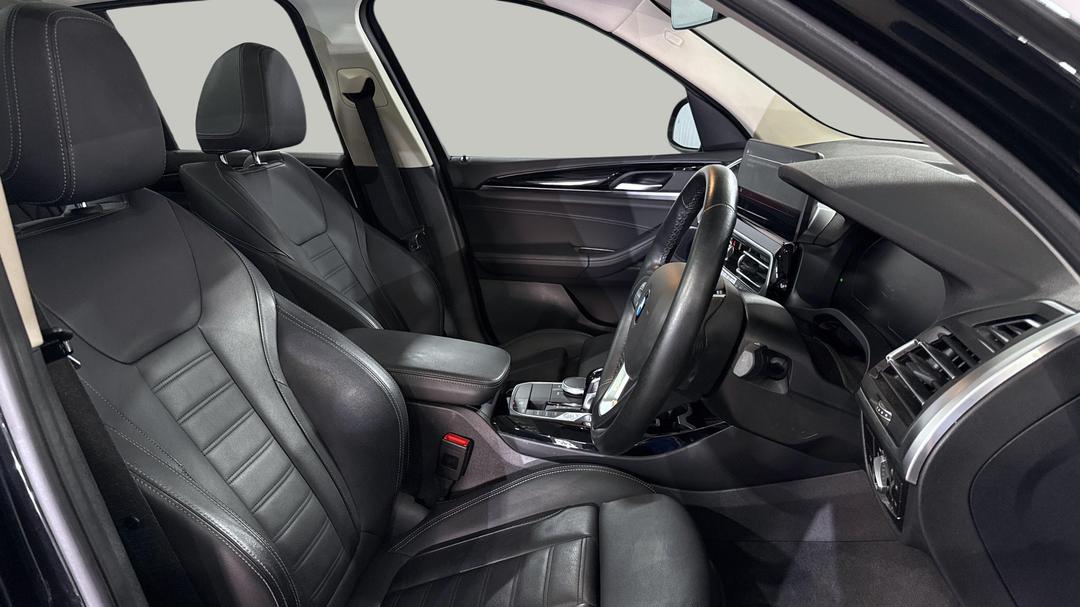 2021 BMW X3 sDrive20i Xline, Automatic, 34778 km, Right Side Front Door Cabin View