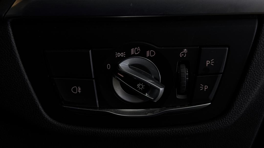 2021 BMW X3 sDrive20i Xline, Automatic, 34778 km, Utility Switches/Buttons