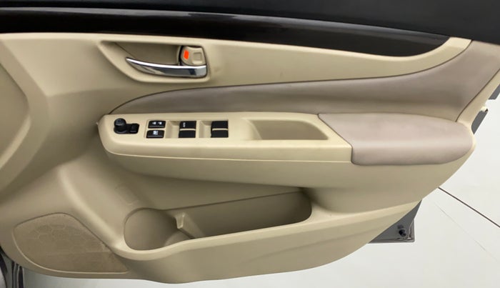 2015 Maruti Ciaz ZXI, Petrol, Manual, 57,489 km, Driver Side Door Panels Control