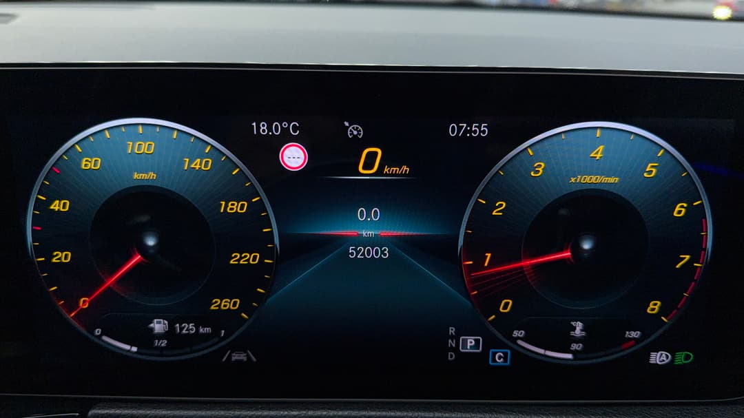 2021 Mercedes-benz Glb 200, Automatic, 52003 km, Odometer View