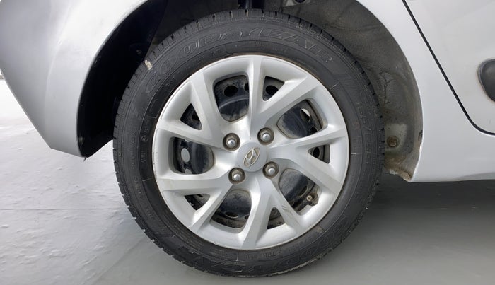 2017 Hyundai Grand i10 MAGNA 1.2 VTVT, Petrol, Manual, 18,054 km, Right Rear Wheel