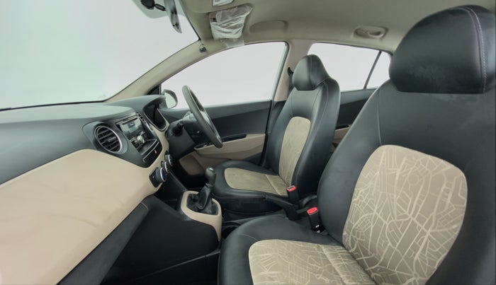 2017 Hyundai Grand i10 MAGNA 1.2 VTVT, Petrol, Manual, 18,054 km, Right Side Front Door Cabin