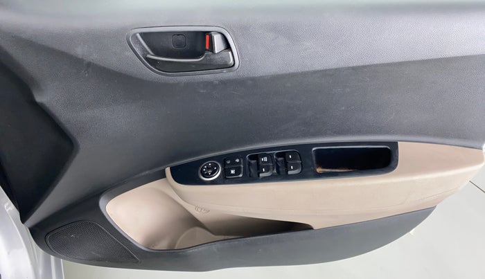 2017 Hyundai Grand i10 MAGNA 1.2 VTVT, Petrol, Manual, 18,054 km, Driver Side Door Panels Control