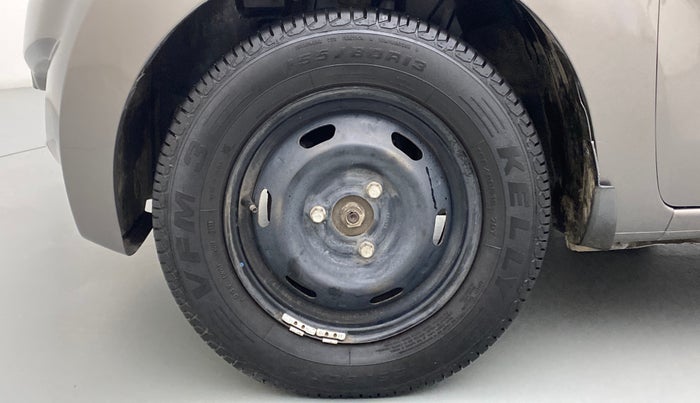 2017 Datsun Redi Go T (O), CNG, Manual, 72,356 km, Left Front Wheel
