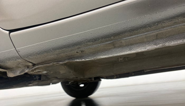 2017 Datsun Redi Go T (O), CNG, Manual, 72,356 km, Left running board - Slight discoloration