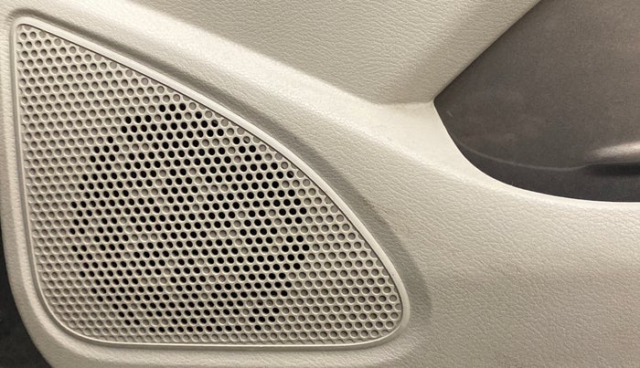 2017 Datsun Redi Go T (O), CNG, Manual, 72,356 km, Speaker