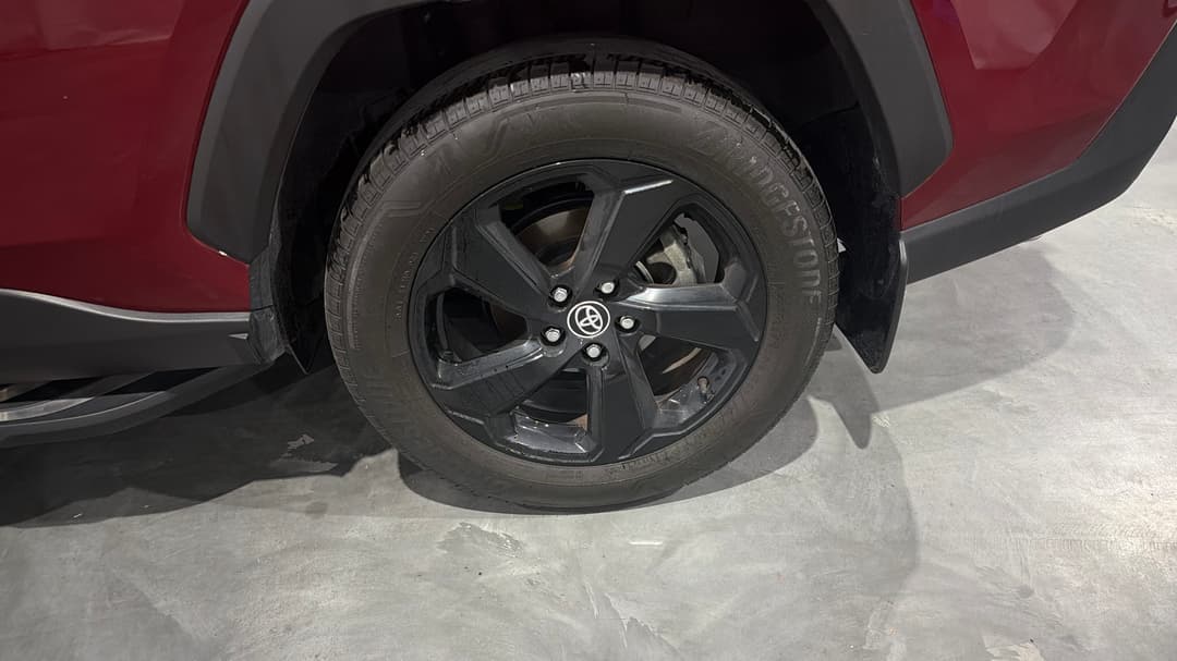 2021 Toyota RAV4 Cruiser (AWD) Hybrid, Automatic, 29675 km, Left Rear Wheel