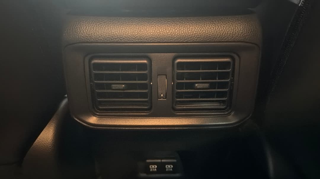 2021 Toyota RAV4 Cruiser (AWD) Hybrid, Automatic, 29675 km, Rear A/C Vent