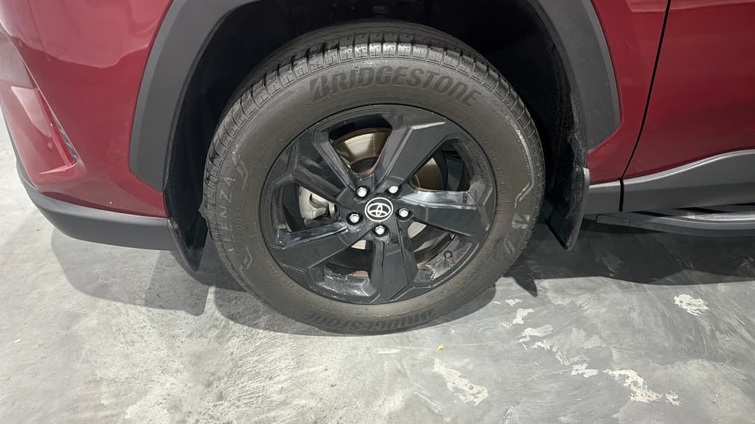 2021 Toyota RAV4 Cruiser (AWD) Hybrid, Automatic, 29675 km, Left Front Wheel