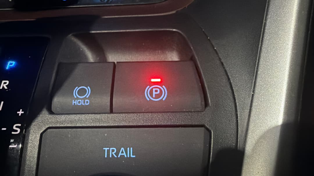 2021 Toyota RAV4 Cruiser (AWD) Hybrid, Automatic, 29675 km, Handbrake
