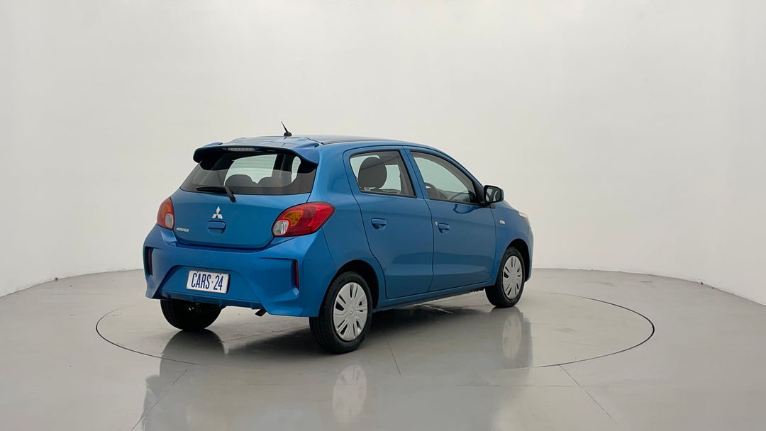 Right Back Diagonal (45- Degree) View