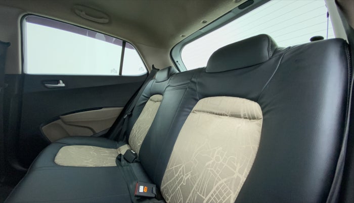 2018 Hyundai Grand i10 SPORTZ 1.2 KAPPA VTVT, Petrol, Manual, 41,306 km, Right Side Rear Door Cabin