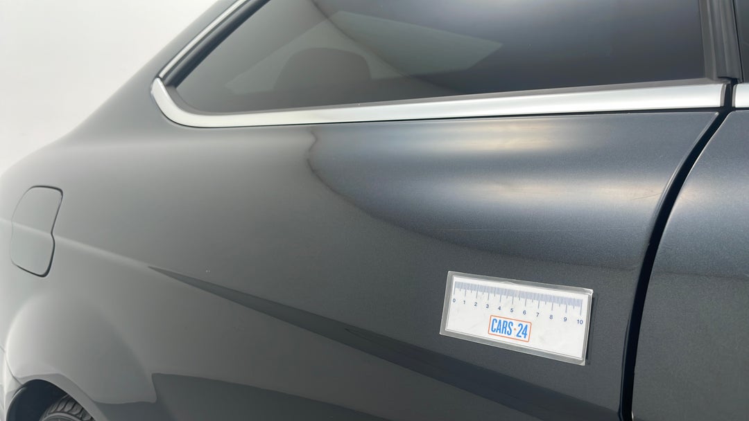 2015 Mercedes-benz C180 Avantgarde, Automatic, 77916 km, Quarter Panel Rear RHS Scratch