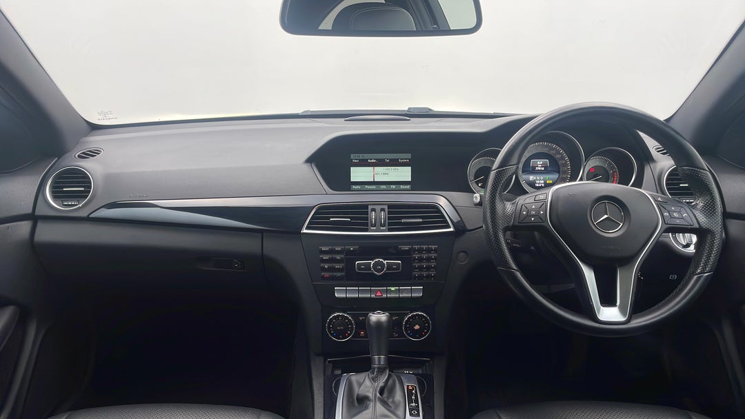 2015 Mercedes-benz C180 Avantgarde, Automatic, 77916 km, Dashboard View