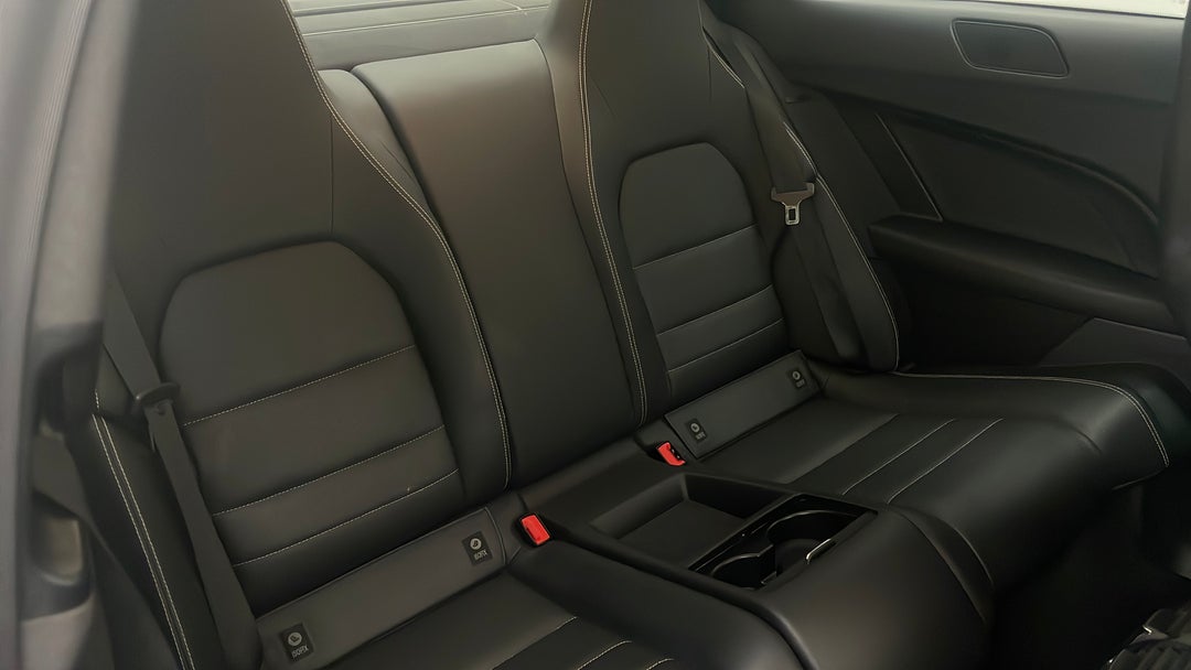 2015 Mercedes-benz C180 Avantgarde, Automatic, 77916 km, Right Side Rear Door Cabin View