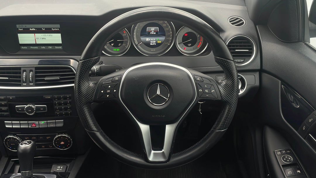 2015 Mercedes-benz C180 Avantgarde, Automatic, 77916 km, Steering Wheel Close-up