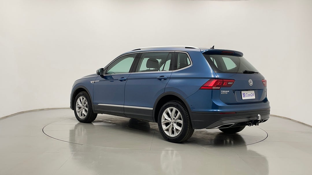 Left Back Diagonal (45- Degree) View