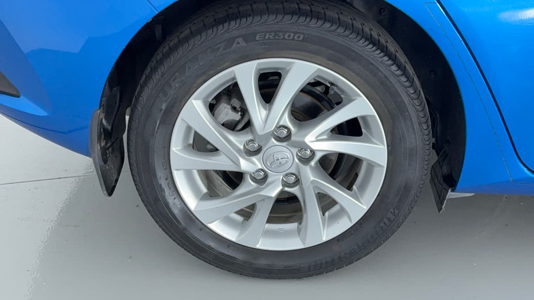 2017 Toyota Corolla Ascent Sport, Automatic, 47879 km, Right Rear Wheel