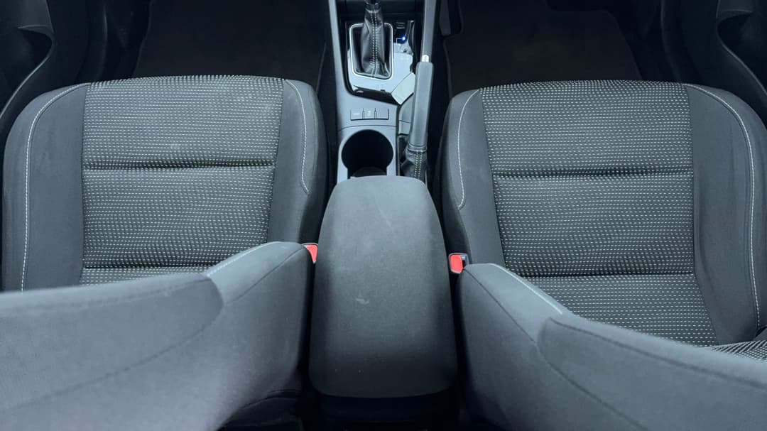 2017 Toyota Corolla Ascent Sport, Automatic, 47879 km, Center Console