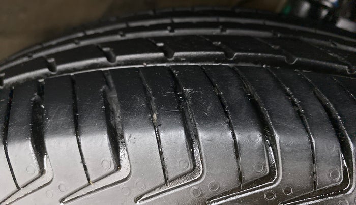 2022 Maruti New Wagon-R LXI CNG 1.0, CNG, Manual, 23,403 km, Right Front Tyre Tread