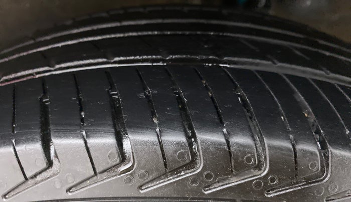 2022 Maruti New Wagon-R LXI CNG 1.0, CNG, Manual, 23,403 km, Left Rear Tyre Tread