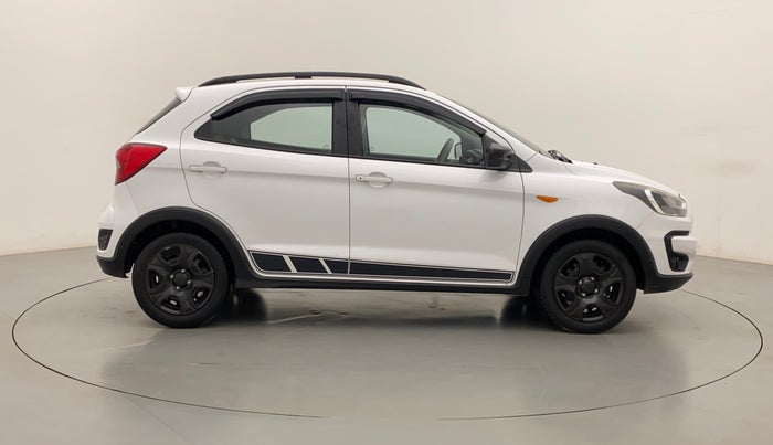 2018 Ford FREESTYLE AMBIENTE 1.2 PETROL, Petrol, Manual, 97,544 km, Right Side View