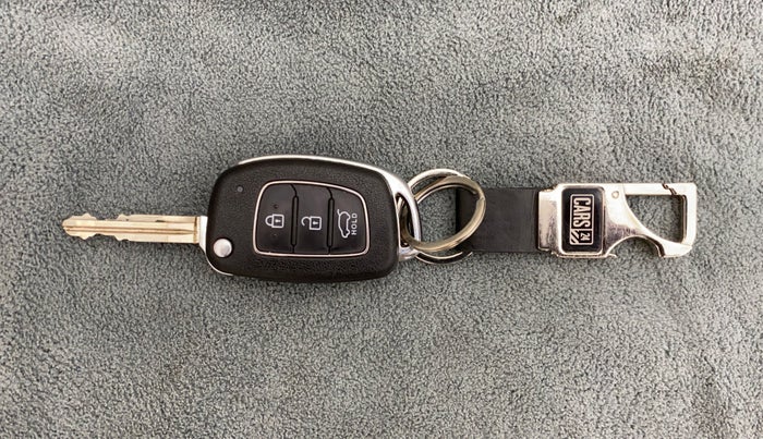 2017 Hyundai Elite i20 ASTA 1.2, Petrol, Manual, 37,313 km, Key Close Up