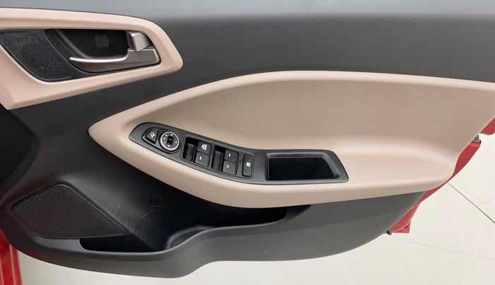 2017 Hyundai Elite i20 ASTA 1.2, Petrol, Manual, 37,313 km, Driver Side Door Panels Control