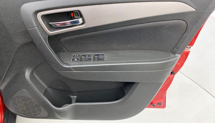 2018 Maruti Vitara Brezza ZDI PLUS DUAL TONE, Diesel, Manual, 88,493 km, Driver Side Door Panels Control