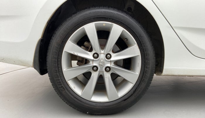 2013 Hyundai Verna FLUIDIC 1.6 SX VTVT OPT, Petrol, Manual, 81,579 km, Right Rear Wheel