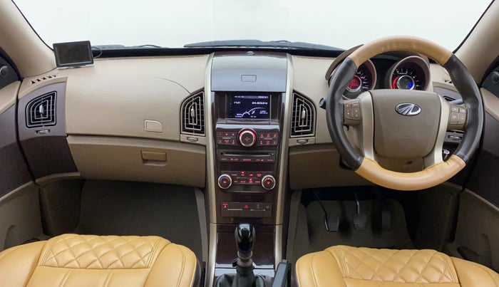2015 Mahindra XUV500 W6, Diesel, Manual, 56,328 km, Dashboard