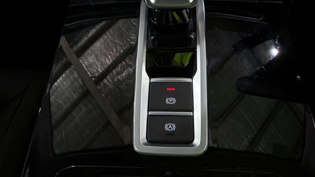 2025 Chery Tiggo 4 Pro Ultimate, Automatic, 4937 km, Handbrake