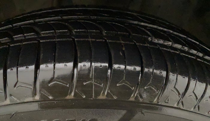 2018 Datsun Go Plus T, Petrol, Manual, 31,316 km, Right Front Tyre Tread