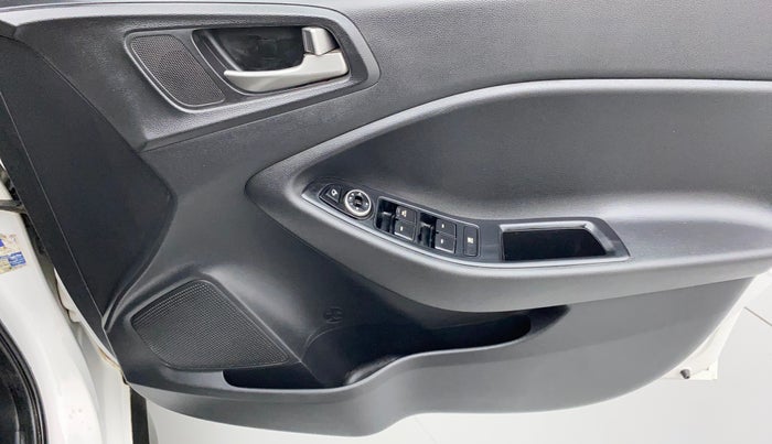 2016 Hyundai i20 Active 1.2 SX, Petrol, Manual, 53,780 km, Driver Side Door Panels Control