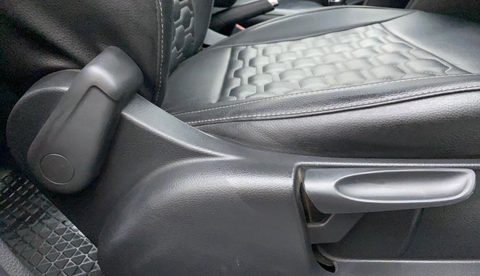 2019 Volkswagen Polo HIGHLINE PLUS 1.0, Petrol, Manual, 33,721 km, Driver Side Adjustment Panel