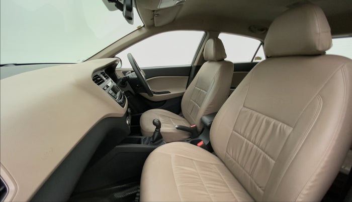 2017 Hyundai Elite i20 SPORTZ 1.2, Petrol, Manual, 43,404 km, Right Side Front Door Cabin