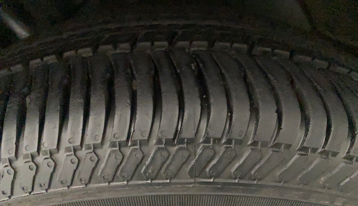 2017 Ford Ecosport TITANIUM 1.5L PETROL, Petrol, Manual, 39,365 km, Left Front Tyre Tread
