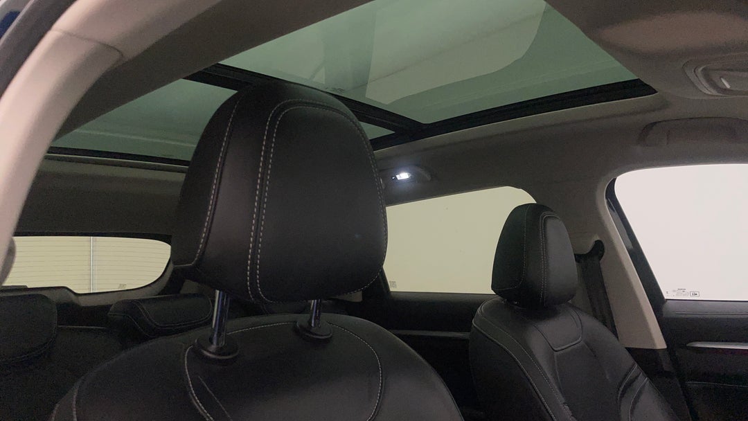 Interior Sunroof/Moonroof