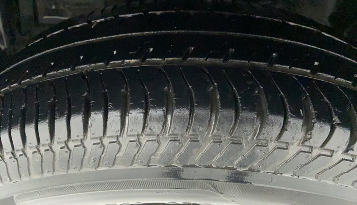 2015 Maruti Swift Dzire VXI 1.2 BS IV, Petrol, Manual, 24,056 km, Left Front Tyre Tread