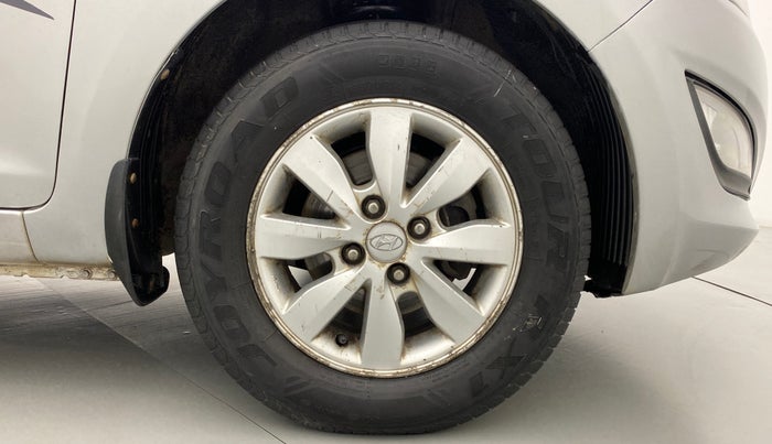 2012 Hyundai i20 SPORTZ 1.2 VTVT, Petrol, Manual, Right Front Wheel