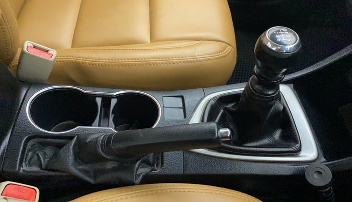2015 Toyota Corolla Altis GL, Petrol, Manual, 79,321 km, Gear Lever