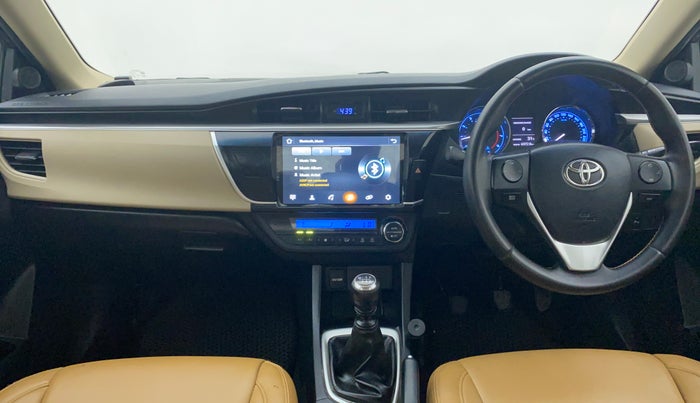 2015 Toyota Corolla Altis GL, Petrol, Manual, 79,321 km, Dashboard View