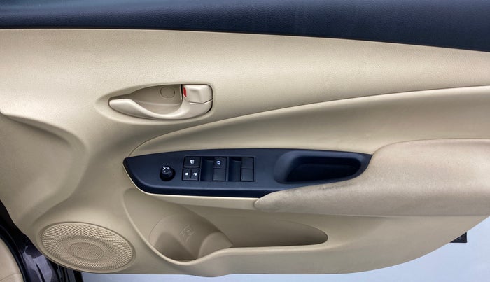 2020 Toyota YARIS J CVT, Petrol, Automatic, 23,634 km, Driver Side Door Panels Control